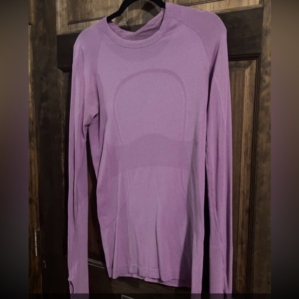 Lululemon swiftly tech